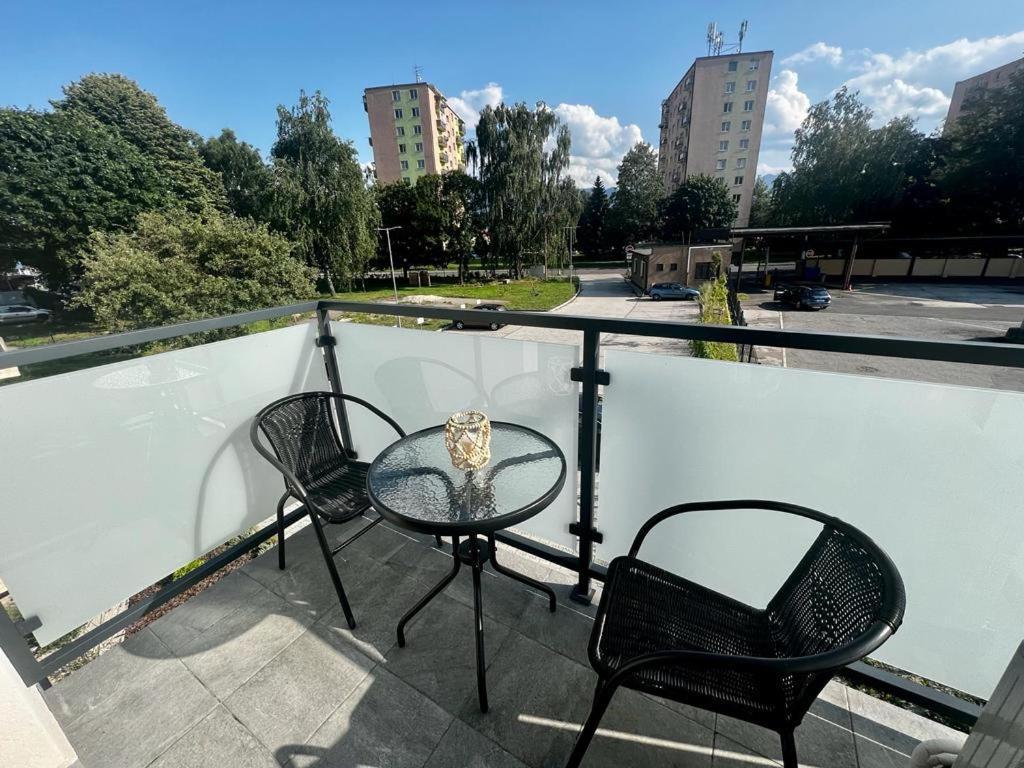Urban Green Apartment Lipótszentmiklós Kültér fotó